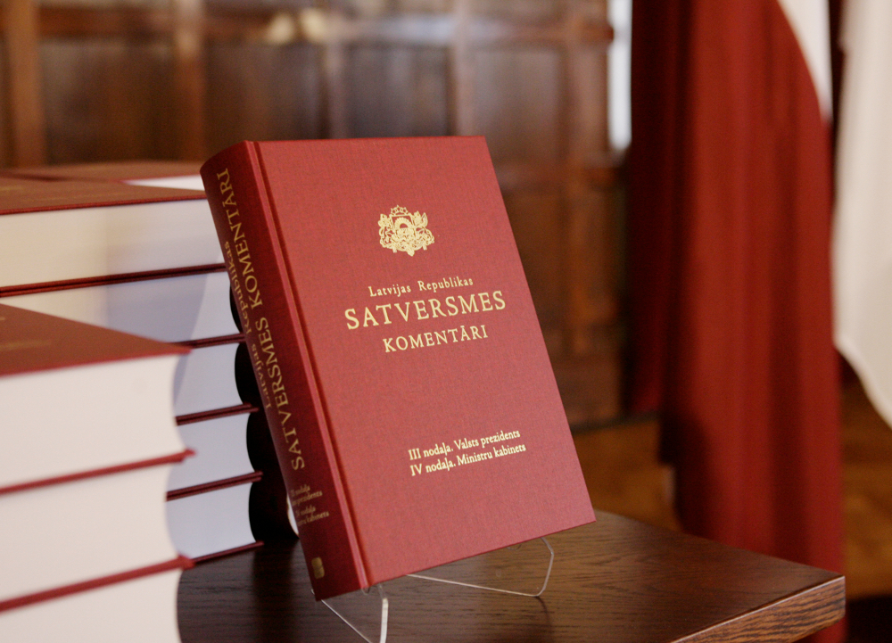 Jaunie Satversmes komentāri – par izdevēja cenām!