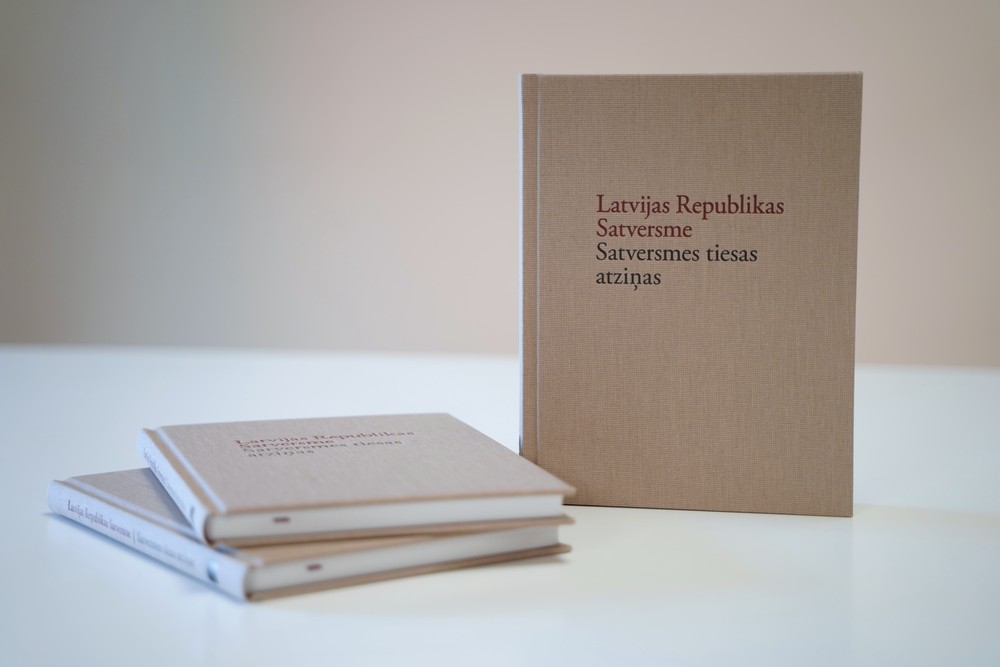 Jauna grāmata: Satversmes tiesas atziņas